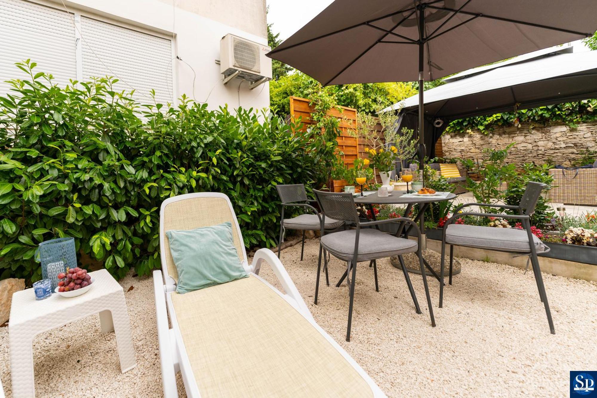 Colosseum Garden Apartment Pula