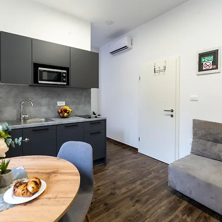 Colosseum Garden studio apartments Pula Exterior foto
